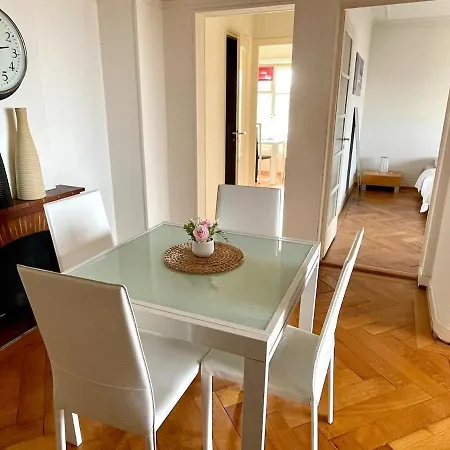 Apartment The Proximity To The Center With Views Lausanne