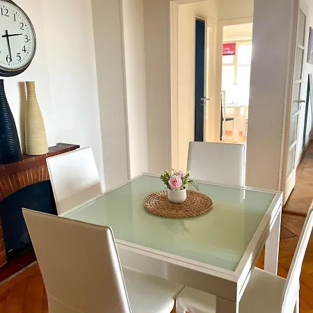 Apartment The Proximity To The Center With Views Lausanne